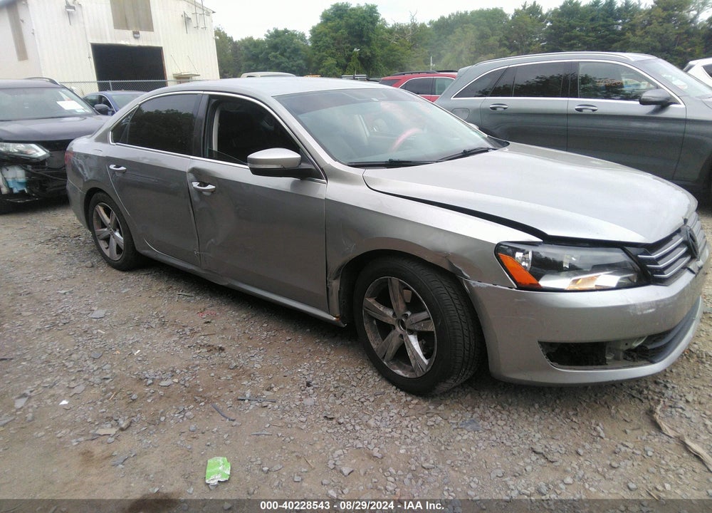 2013 VOLKSWAGEN PASSAT 2.5L SE VIN: 1VWBP7A38DC031956