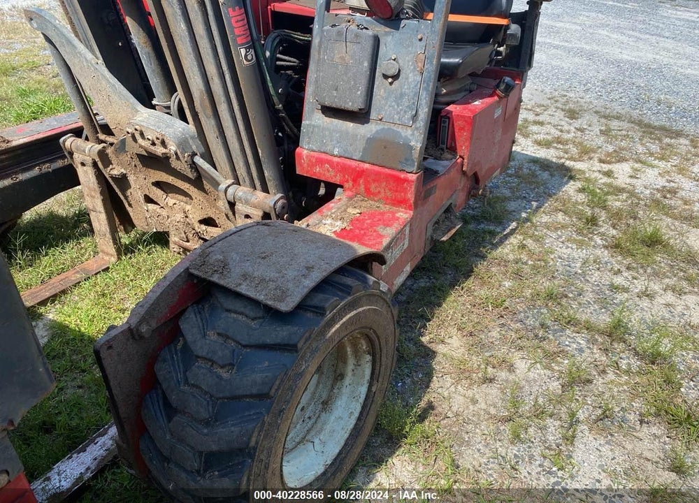 2019 MOFFETT FORKLIFT VIN: S030569A