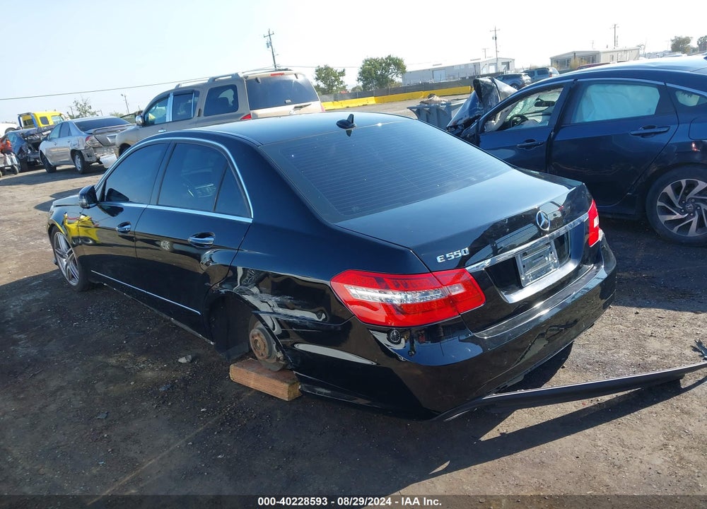 2011 MERCEDES-BENZ E 550 VIN: WDDHF7CB7BA405296