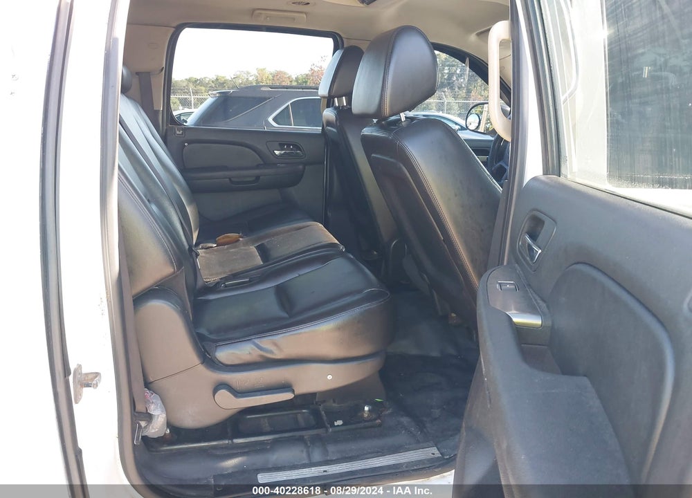 2007 CHEVROLET SUBURBAN 2500 COMMERCIAL FLEET VIN: 3GNGK26K97G274582