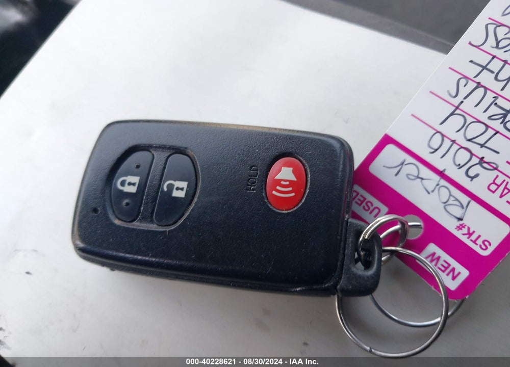 2010 TOYOTA PRIUS III VIN: JTDKN3DU6A0005066
