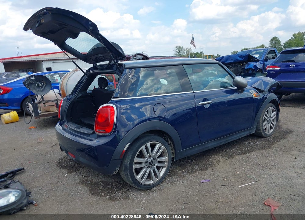 2017 MINI HARDTOP COOPER VIN: WMWXP5C30H3C64018