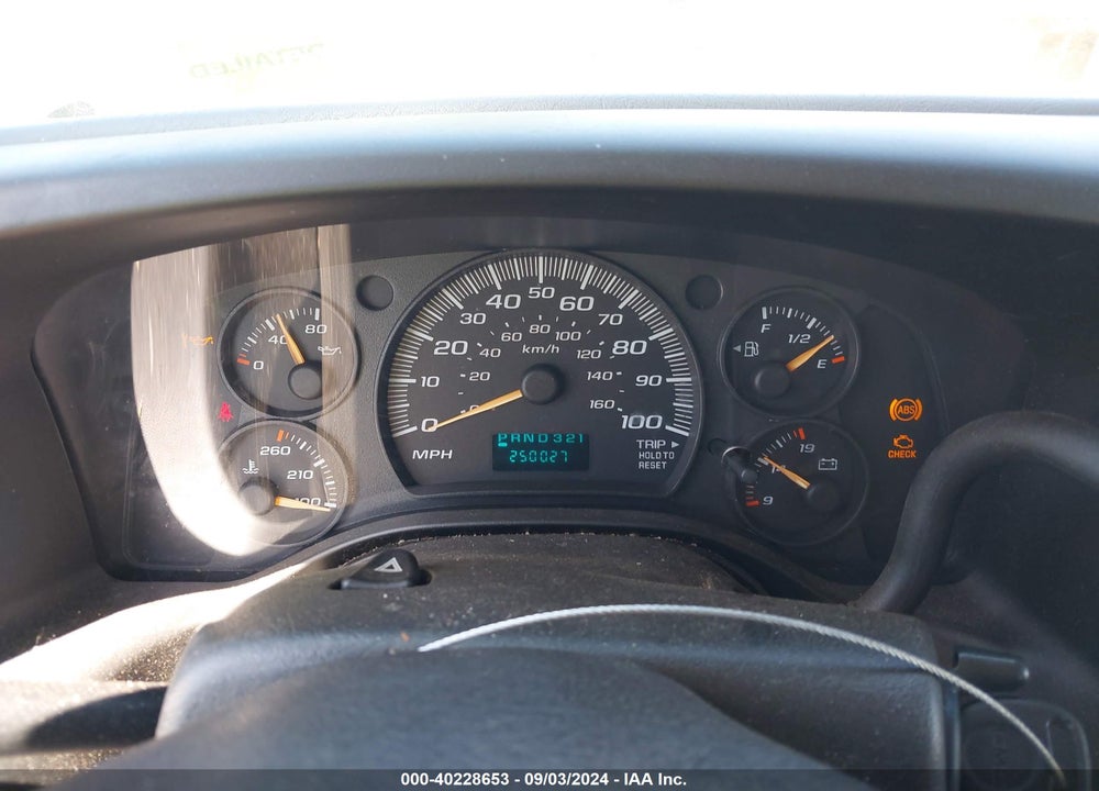 2005 GMC SAVANA STANDARD VIN: 1GTFG15X351230957