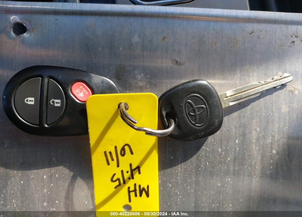 2011 TOYOTA TACOMA BASE V6 VIN: 3TMMU4FN4BM032577