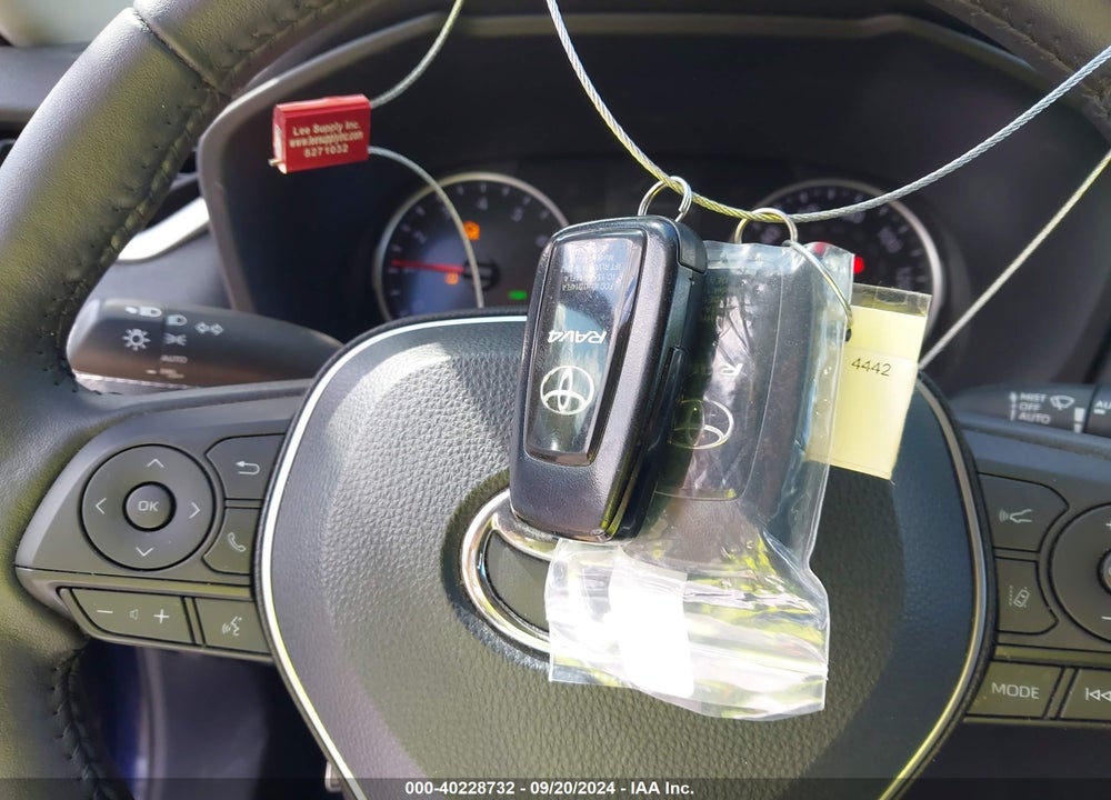 2022 TOYOTA RAV4 XLE VIN: 2T3P1RFV5NW294839