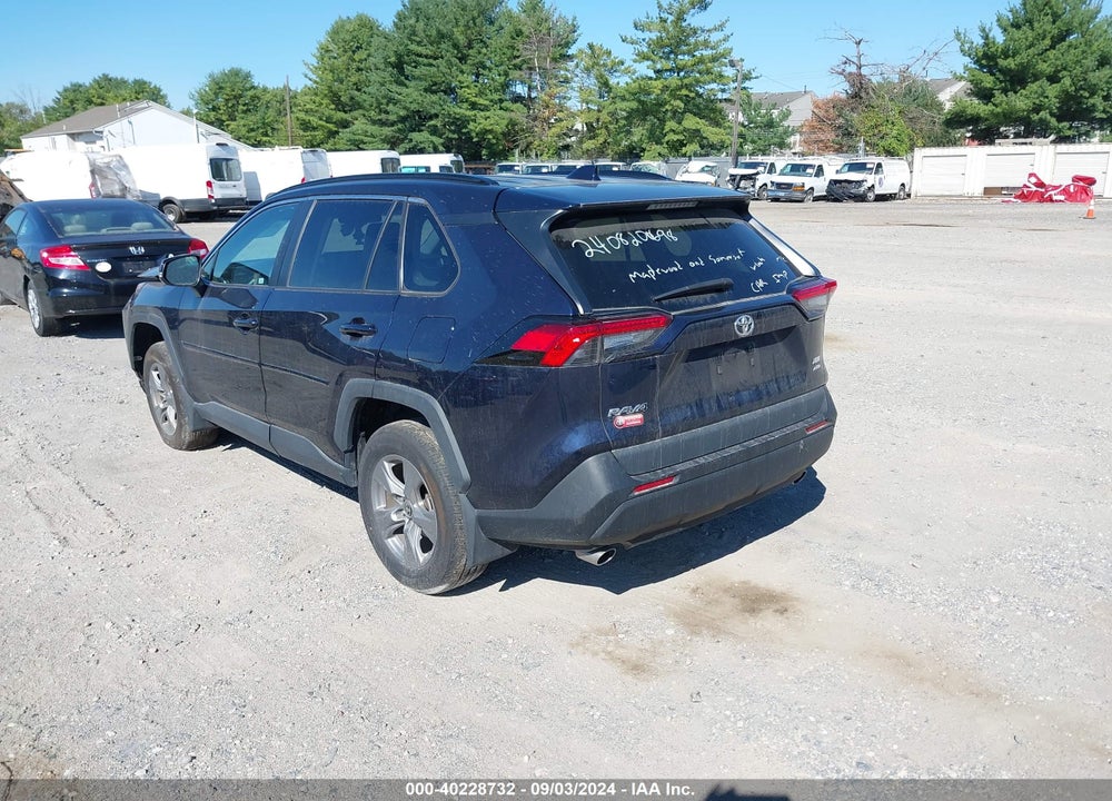 2022 TOYOTA RAV4 XLE VIN: 2T3P1RFV5NW294839