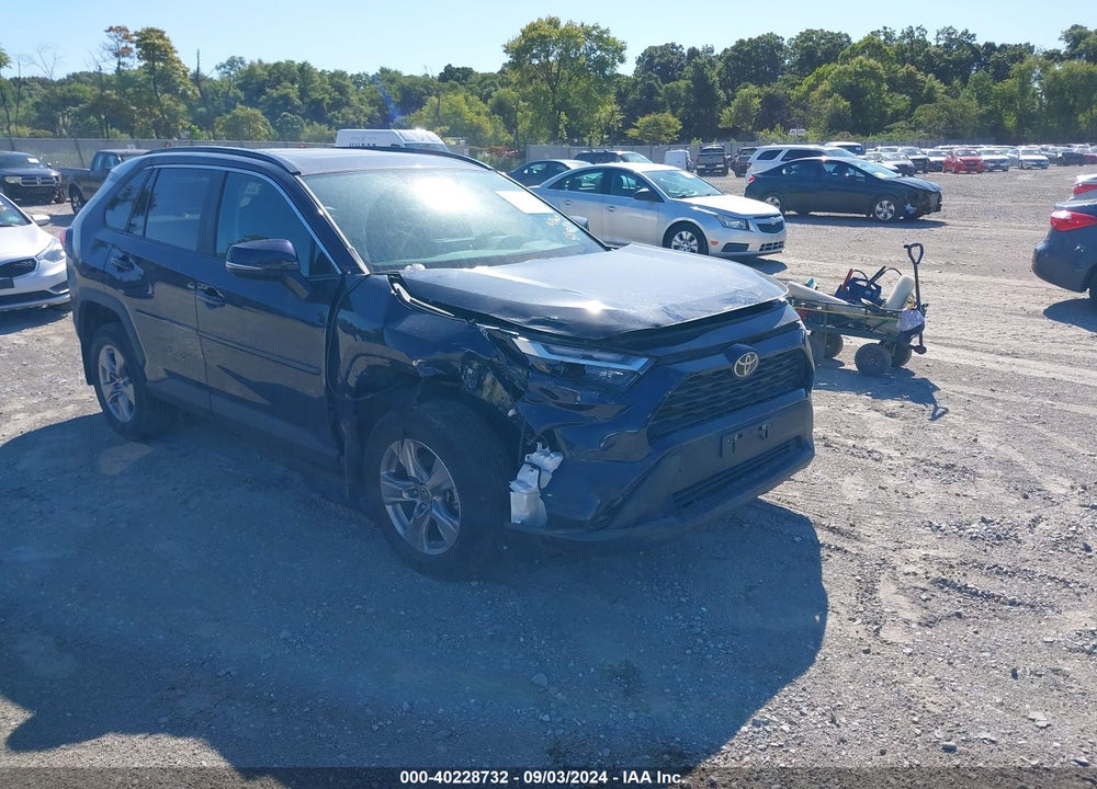 2022 TOYOTA RAV4 XLE VIN: 2T3P1RFV5NW294839