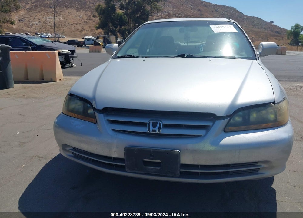 2002 HONDA ACCORD 2.3 VP VIN: 1HGCF866X2A159385