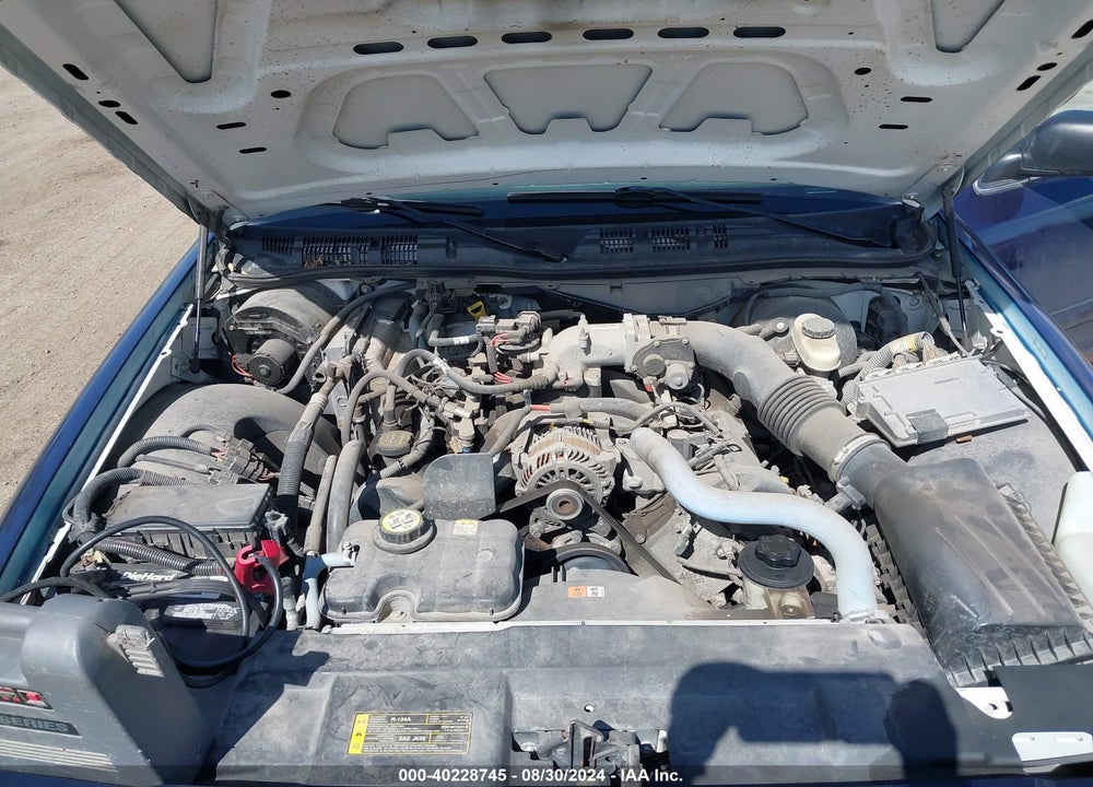 2008 FORD CROWN VICTORIA VIN: 2FAHP71V18X157377