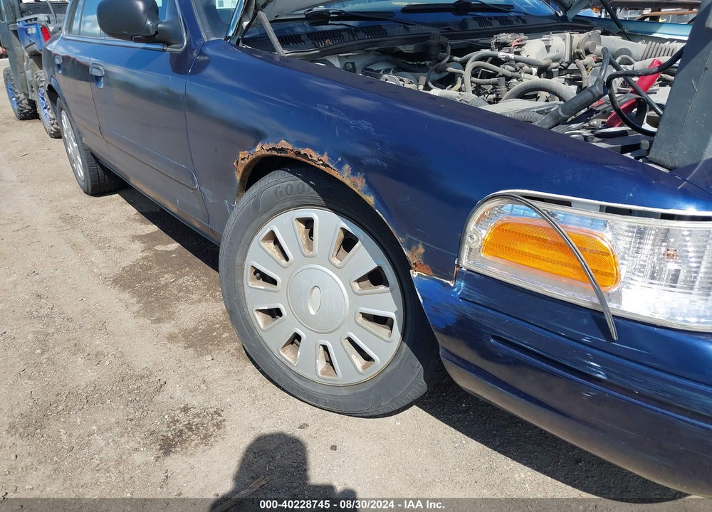 2008 FORD CROWN VICTORIA VIN: 2FAHP71V18X157377