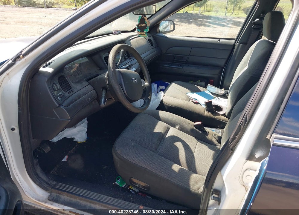 2008 FORD CROWN VICTORIA VIN: 2FAHP71V18X157377
