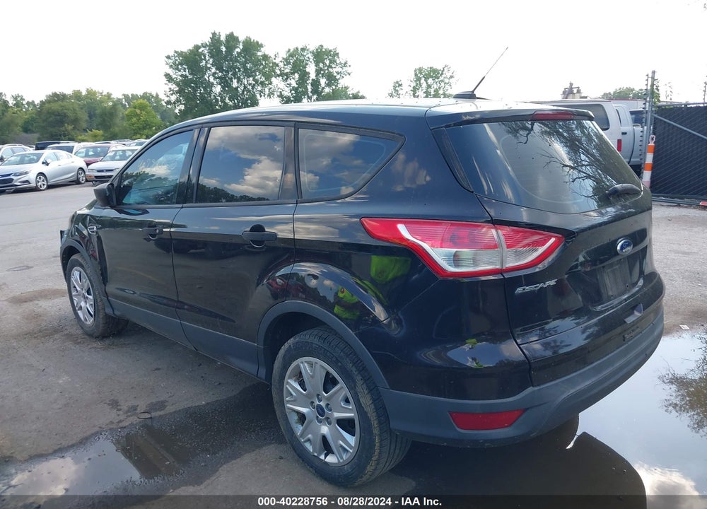 2013 FORD ESCAPE S VIN: 1FMCU0F79DUC54600