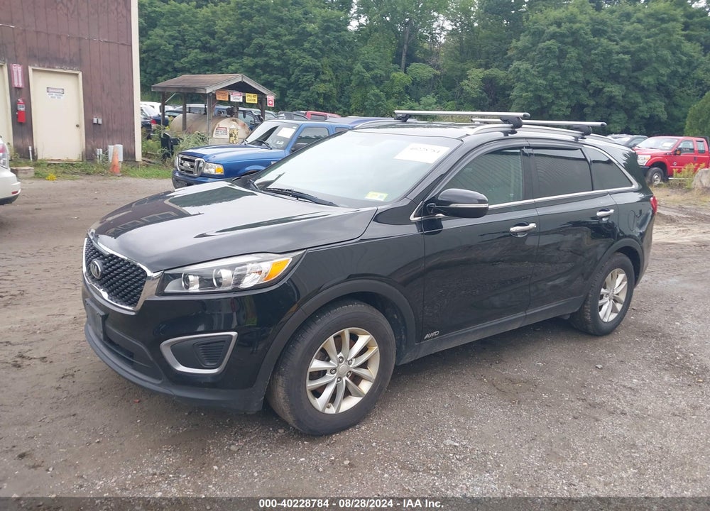 2016 KIA SORENTO 2.4L LX VIN: 5XYPGDA38GG007289