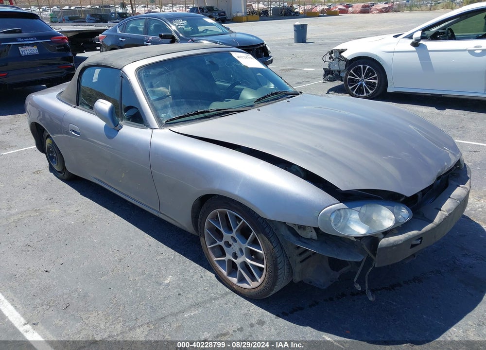 2002 MAZDA MX-5 MIATA CLOTH/LS/SE VIN: JM1NB353120228984