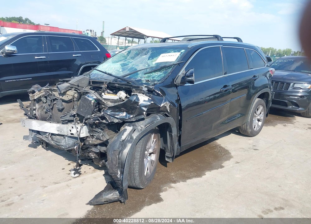 2015 TOYOTA HIGHLANDER XLE V6 VIN: 5TDJKRFH9FS114195