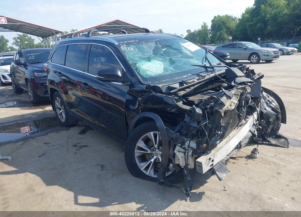 2015 TOYOTA HIGHLANDER XLE V6 VIN: 5TDJKRFH9FS114195