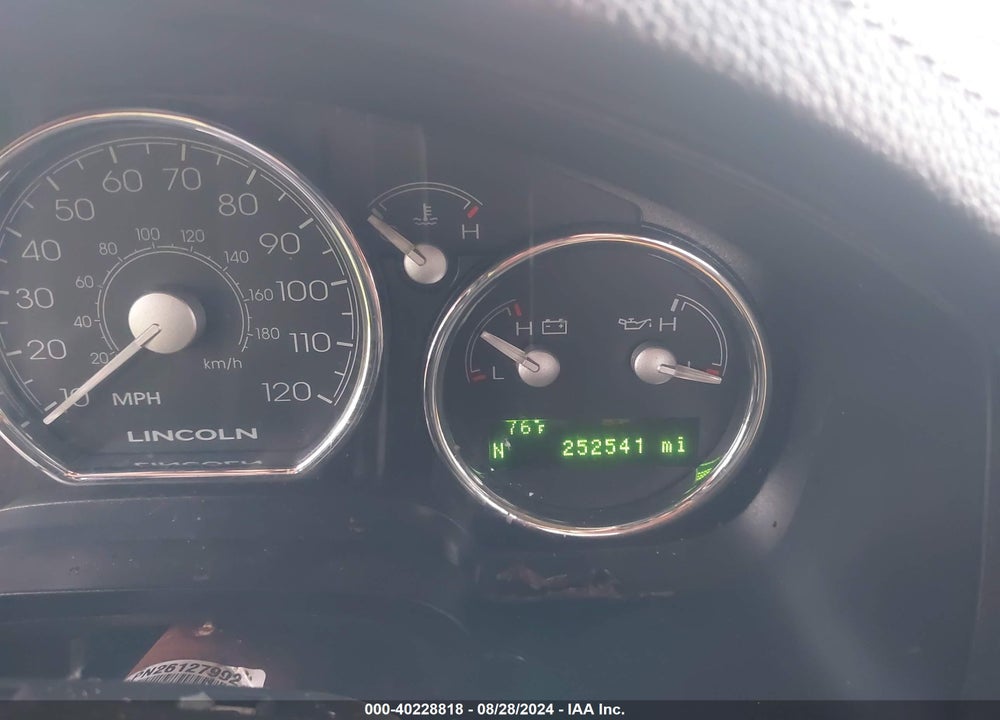 2007 LINCOLN MARK LT VIN: 5LTPW16527FJ01633