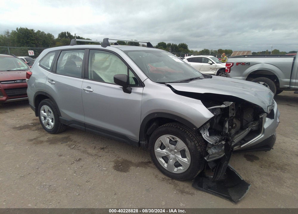 2019 SUBARU FORESTER VIN: JF2SKAAC3KH490618