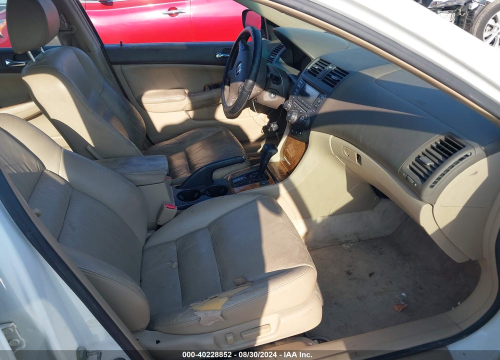 2004 HONDA ACCORD 3.0 EX VIN: 1HGCM66564A042083