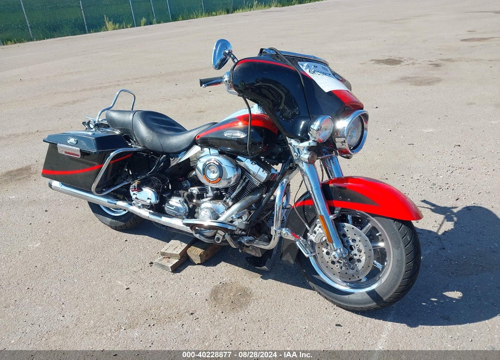 2007 HARLEY-DAVIDSON FLHTCUSE VIN: 1HD1PR81X7Y957277