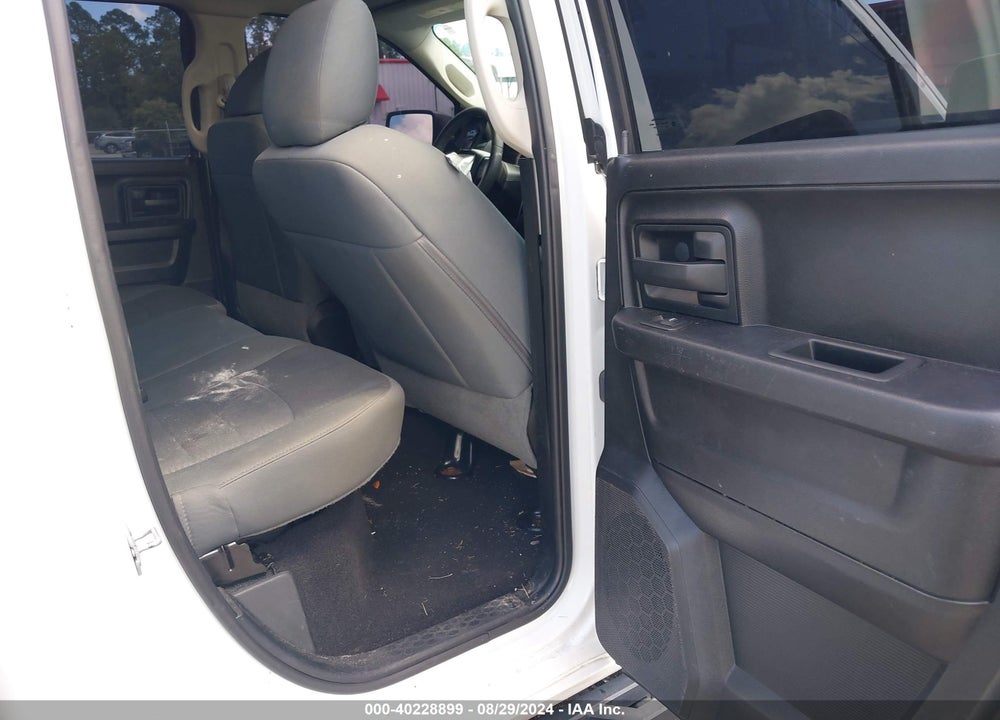 2015 RAM 1500 EXPRESS VIN: 1C6RR7FT1FS739485