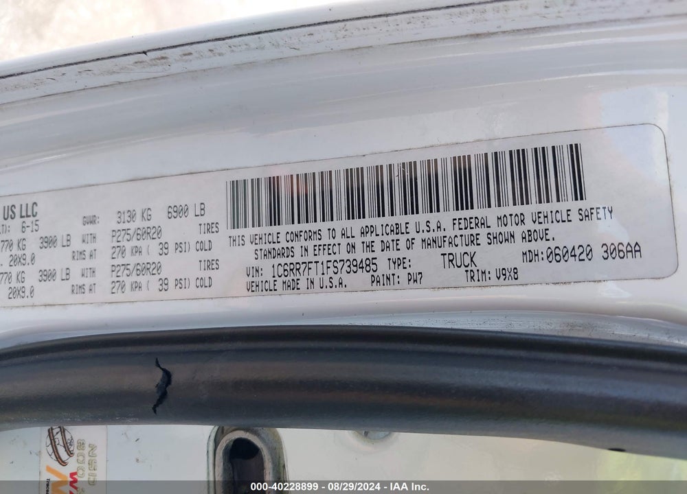 2015 RAM 1500 EXPRESS VIN: 1C6RR7FT1FS739485