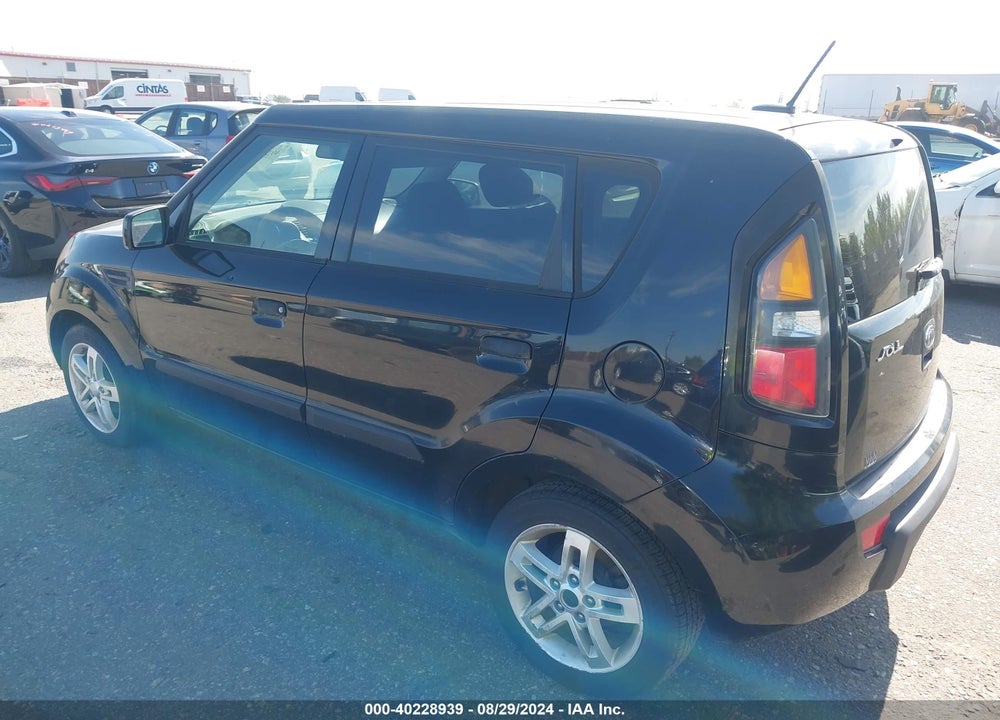 2010 KIA SOUL VIN: KNDJT2A27A7042164
