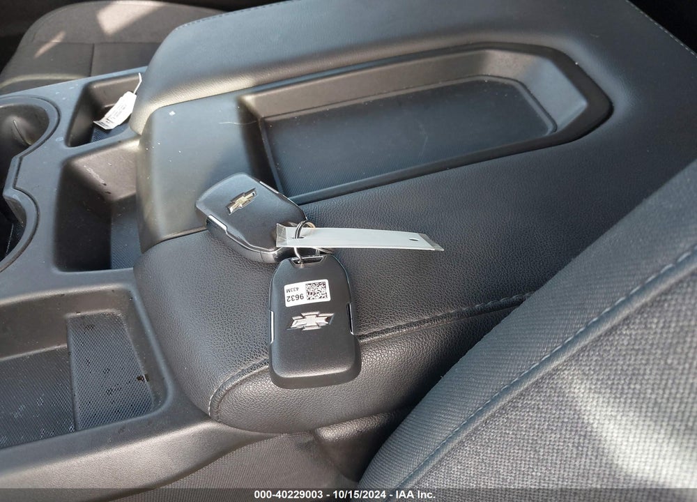 2019 CHEVROLET SILVERADO 1500 LT VIN: 1GCUYDEDXKZ394814