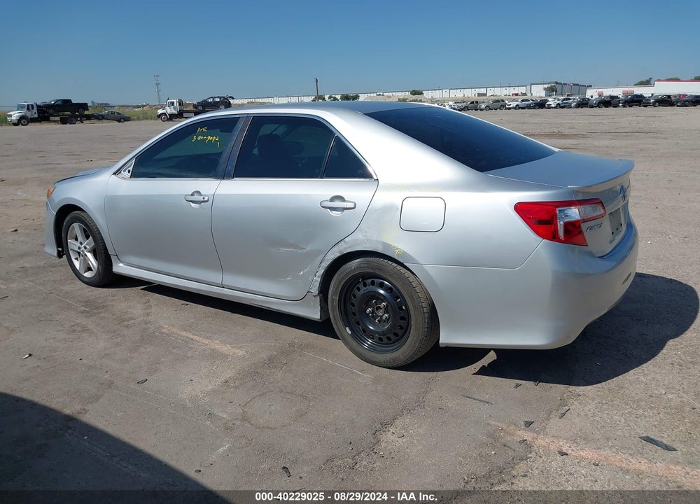 2014 TOYOTA CAMRY SE VIN: 4T1BF1FK6EU310140