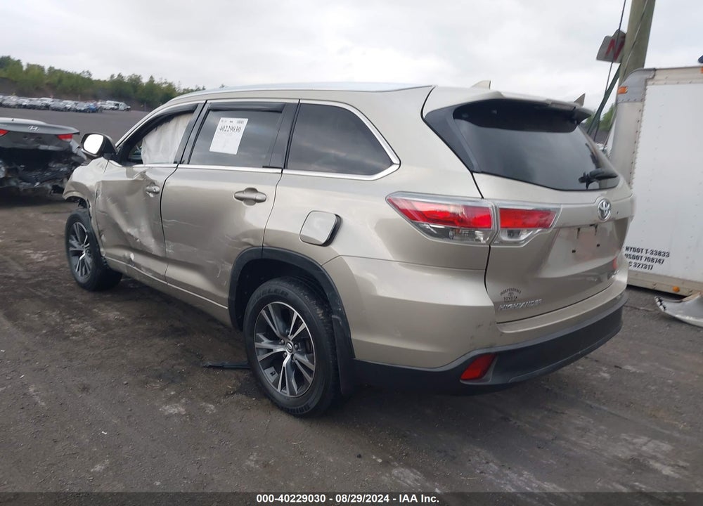 2016 TOYOTA HIGHLANDER XLE V6 VIN: 5TDJKRFH4GS321174
