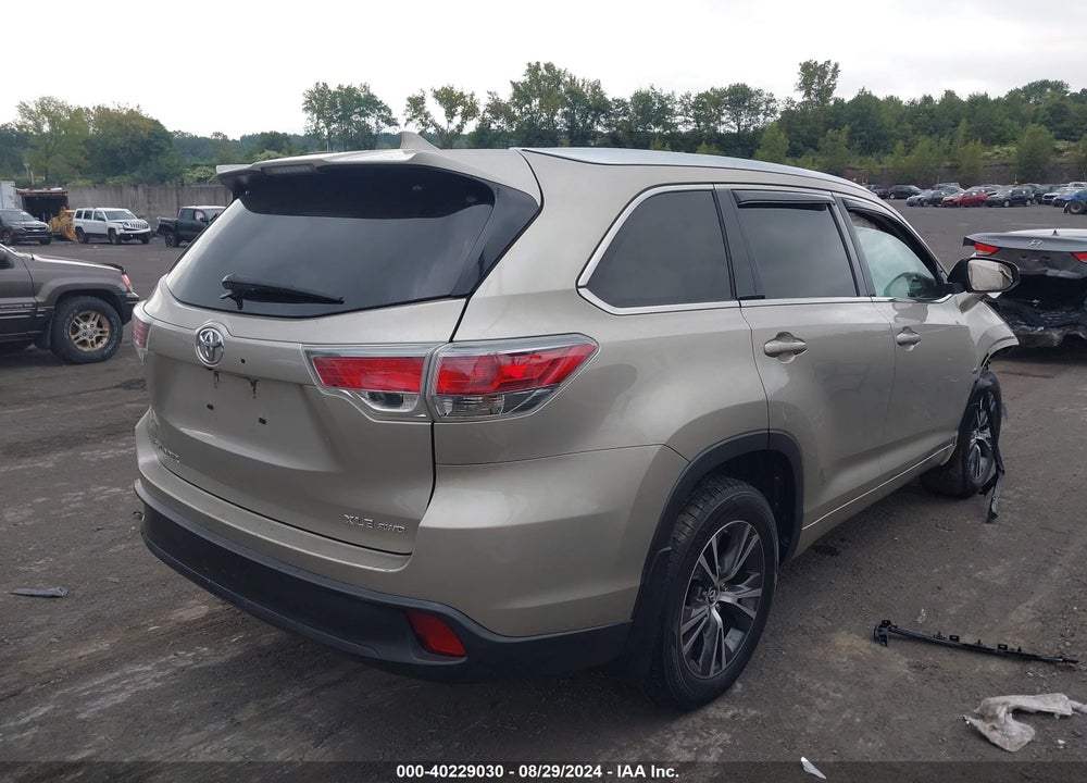 2016 TOYOTA HIGHLANDER XLE V6 VIN: 5TDJKRFH4GS321174