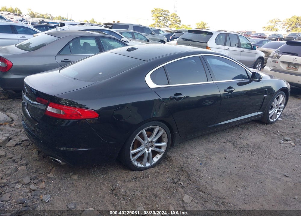 2011 JAGUAR XF PREMIUM VIN: SAJWA0GB0BLR89385