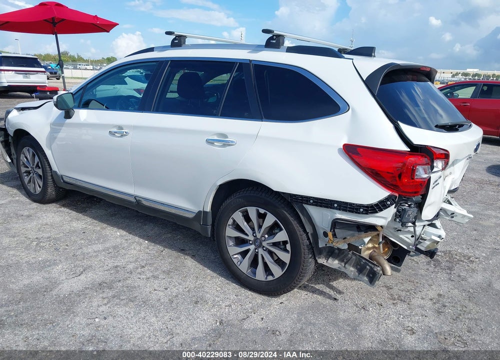 2018 SUBARU OUTBACK 2.5I TOURING VIN: 4S4BSATC9J3340421