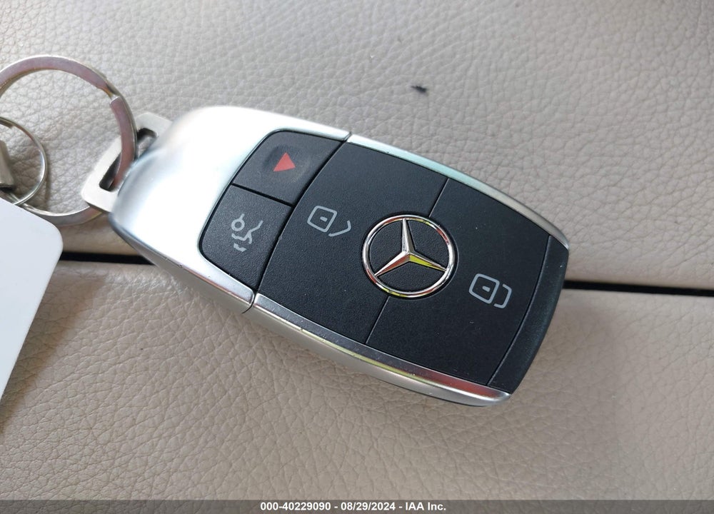 2019 MERCEDES-BENZ C 300 VIN: WDDWJ8DB8KF801640