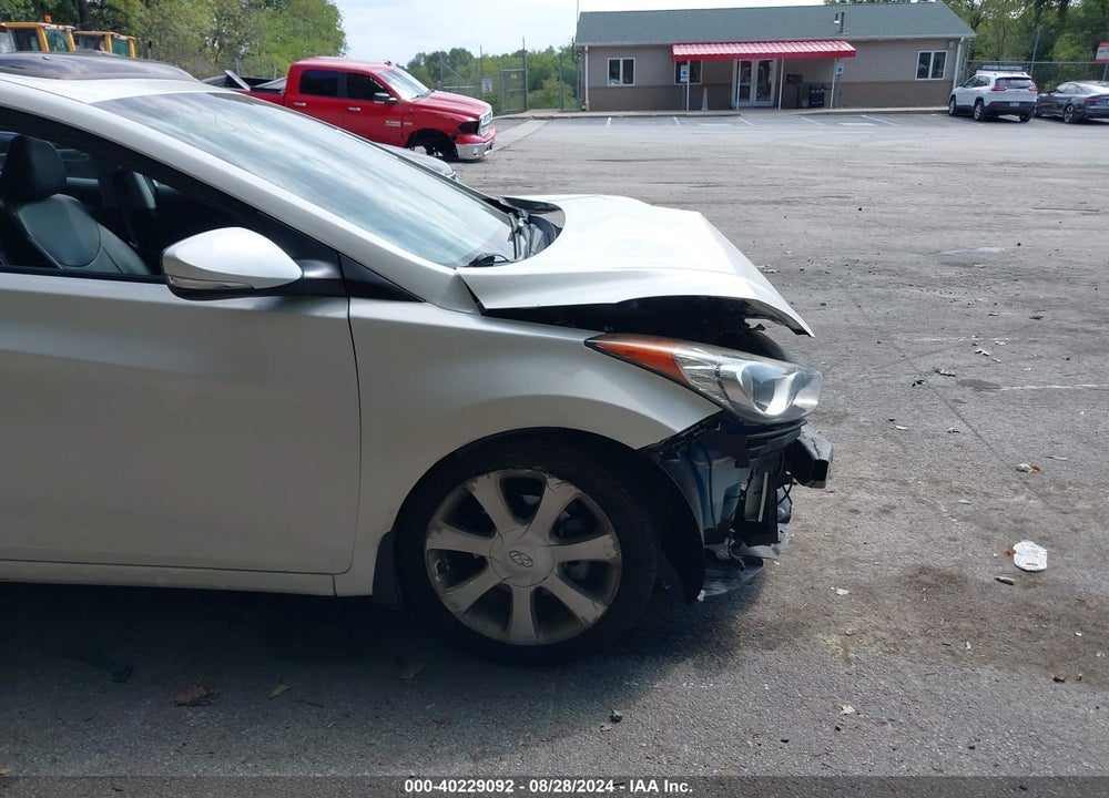 2013 HYUNDAI ELANTRA LIMITED VIN: 5NPDH4AE7DH271884
