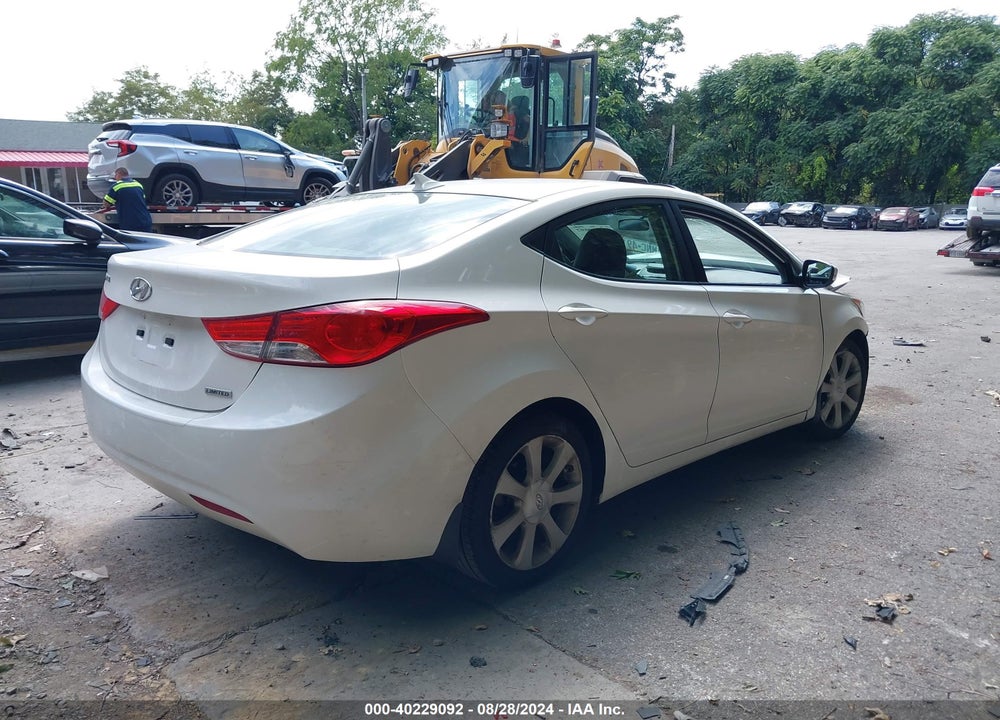 2013 HYUNDAI ELANTRA LIMITED VIN: 5NPDH4AE7DH271884