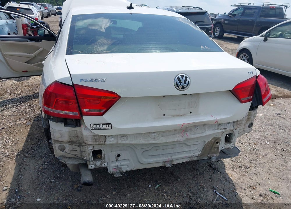 2015 VOLKSWAGEN PASSAT 1.8T LIMITED EDITION VIN: 1VWAS7A3XFC111434