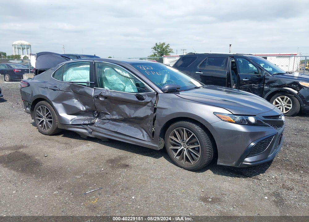2021 TOYOTA CAMRY SE VIN: 4T1G11AK2MU615354