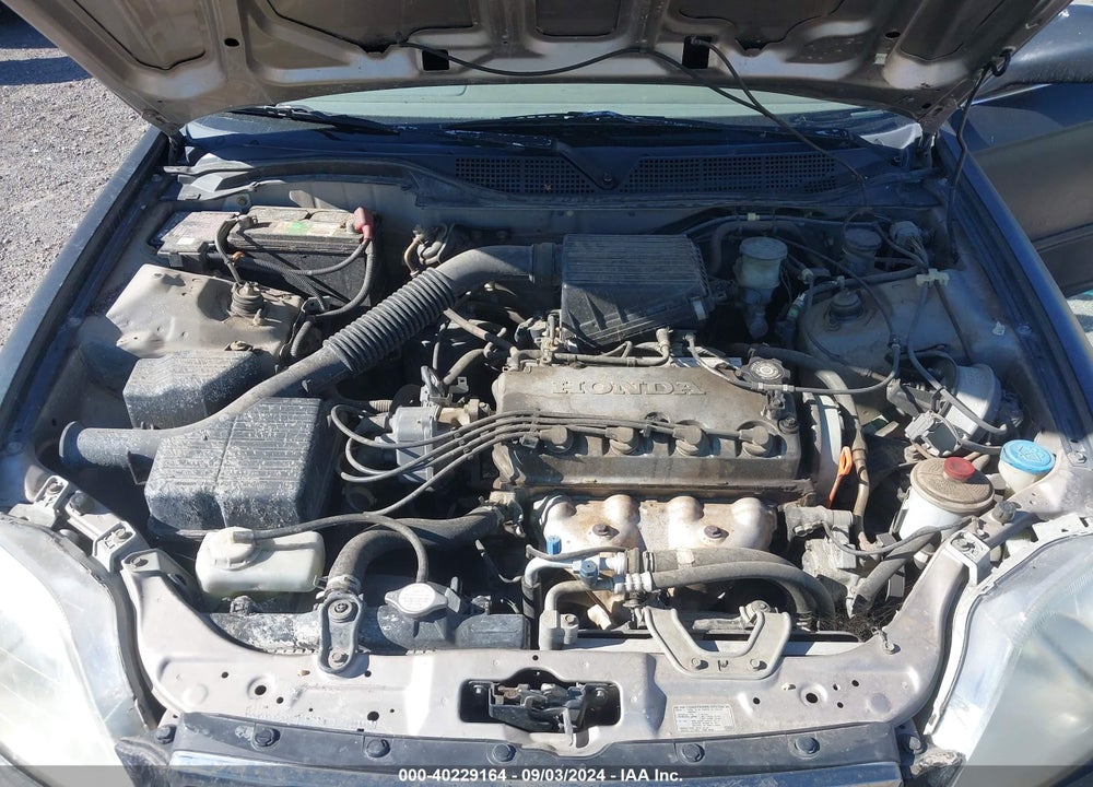 2000 HONDA CIVIC LX VIN: 2HGEJ6575YH599420