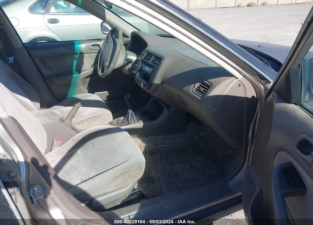 2000 HONDA CIVIC LX VIN: 2HGEJ6575YH599420