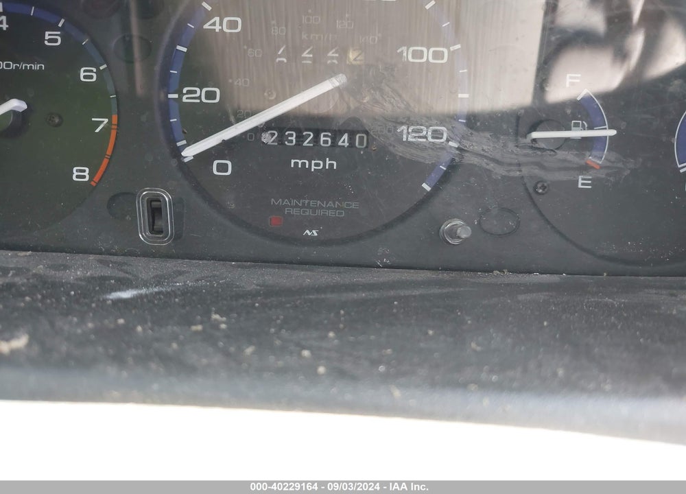 2000 HONDA CIVIC LX VIN: 2HGEJ6575YH599420
