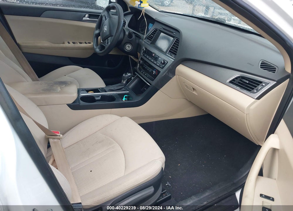 2017 HYUNDAI SONATA VIN: 5NPE24AF6HH499881