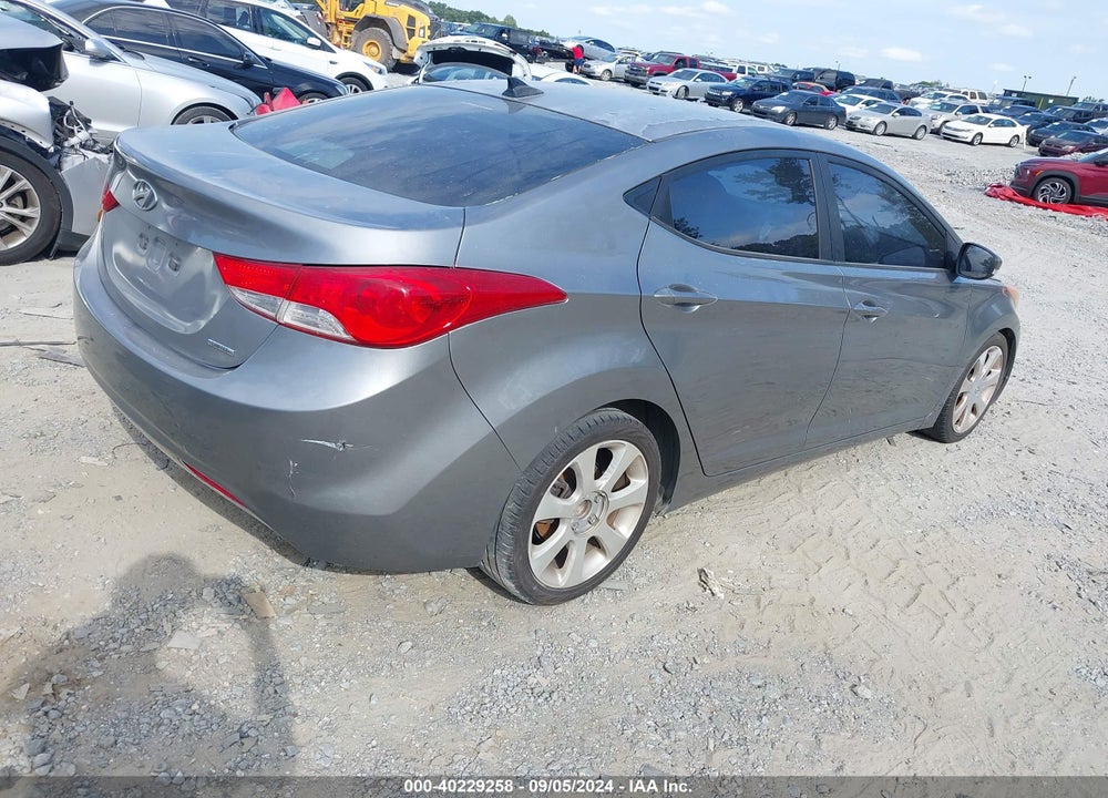 2011 HYUNDAI ELANTRA LIMITED (ULSAN PLANT) VIN: KMHDH4AEXBU108922