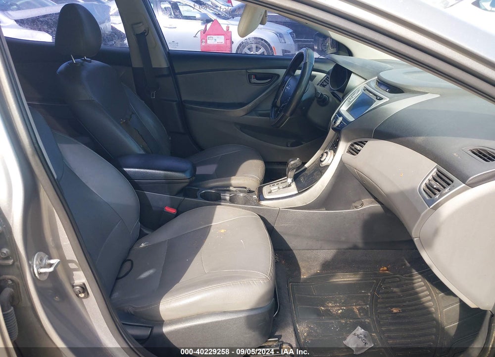 2011 HYUNDAI ELANTRA LIMITED (ULSAN PLANT) VIN: KMHDH4AEXBU108922