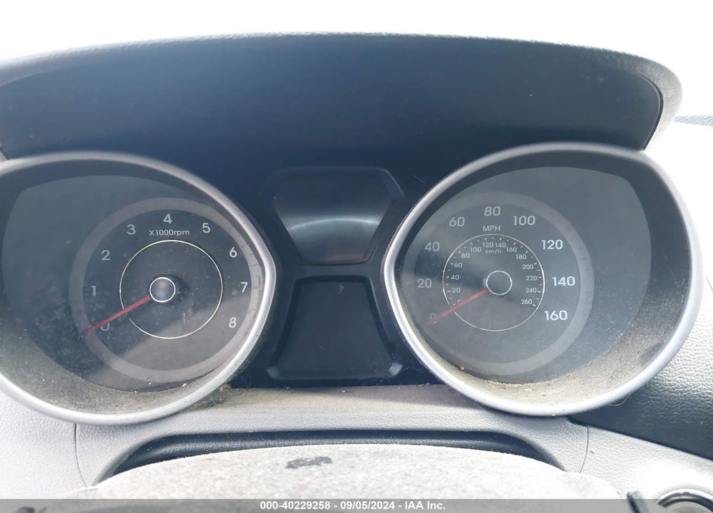 2011 HYUNDAI ELANTRA LIMITED (ULSAN PLANT) VIN: KMHDH4AEXBU108922
