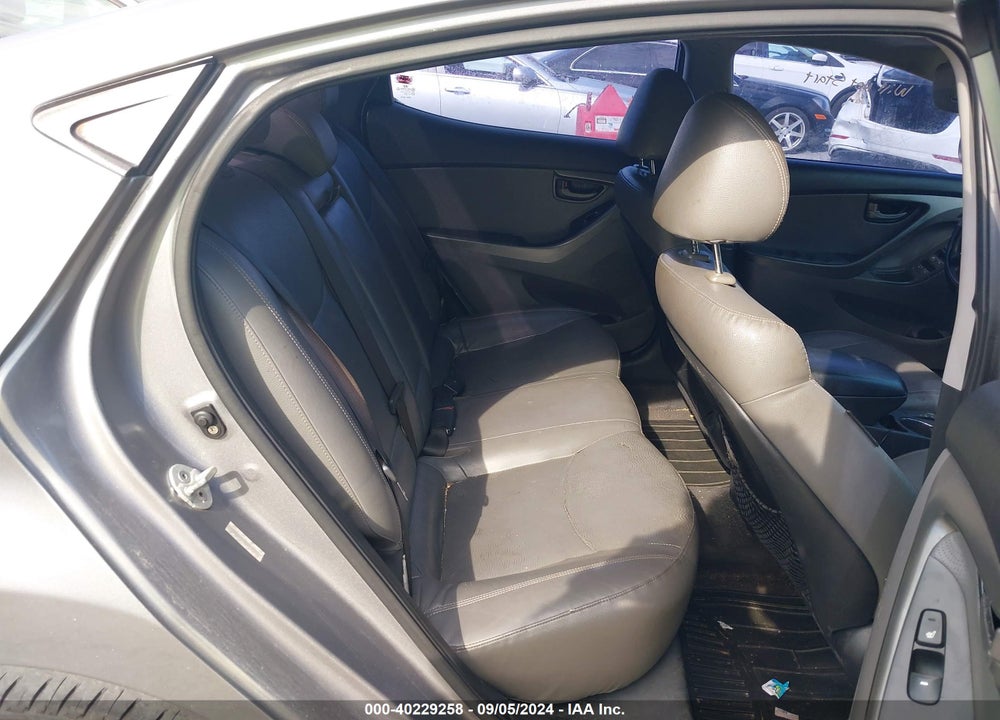 2011 HYUNDAI ELANTRA LIMITED (ULSAN PLANT) VIN: KMHDH4AEXBU108922