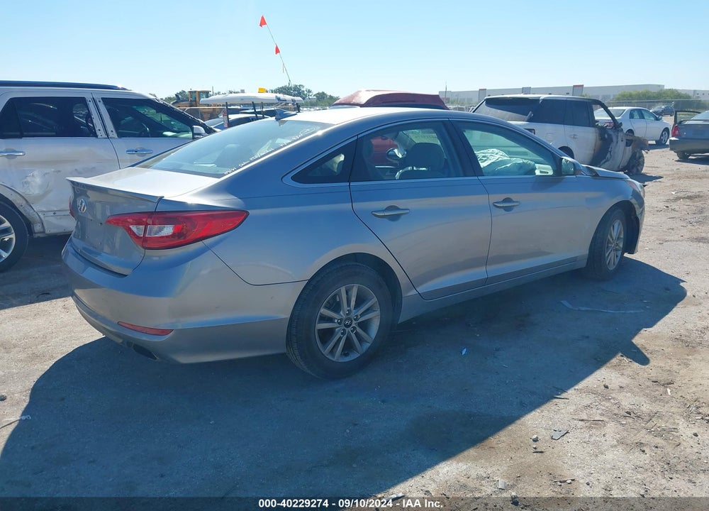 2015 HYUNDAI SONATA SE VIN: 5NPE24AF1FH180904