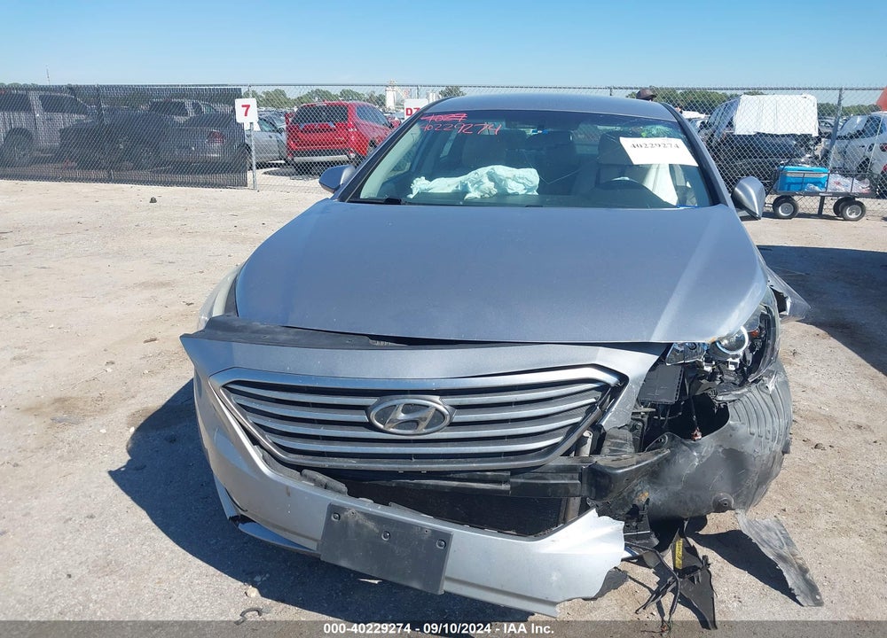 2015 HYUNDAI SONATA SE VIN: 5NPE24AF1FH180904
