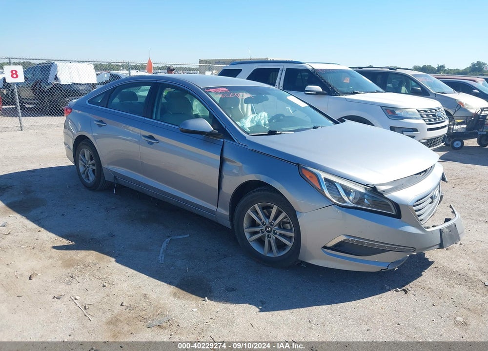 2015 HYUNDAI SONATA SE VIN: 5NPE24AF1FH180904