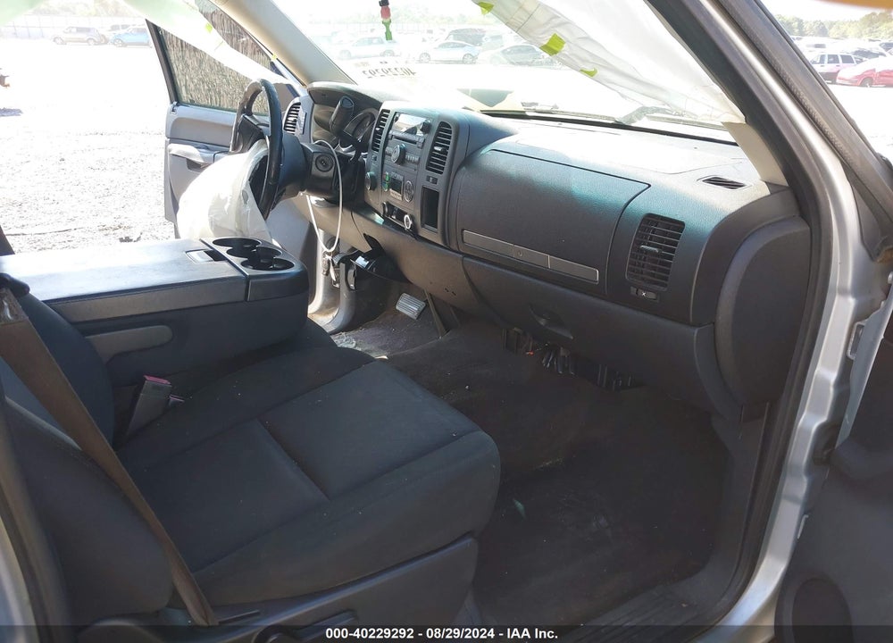 2013 CHEVROLET SILVERADO 1500 LT VIN: 3GCPKSE78DG371029